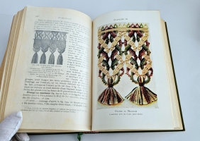 `Encyclopedie des ouvrages de dames. Nouvelle ed. revue et augmentee (Энциклопедия женских рукоделий)` Dillmont, Therese de. (Тереза де Дильмон). [Мюлуз]. Mulhouse: Therese de Dillmont, [1910]