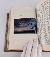 `Через Антарктиду` В.Фукс, Э.Хиллари. изд. Мысль, Москва, 1973 г.