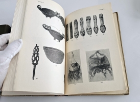 `Путешествия` Н.Н. Миклухо-Маклай. Т.I-II. М.- Л., из-во Акад. Наук СССР, 1940-1941 гг.