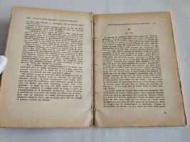 `ANTHOLOGIE DE QUELQUES CONTEURS BRÉSILIENS (Антология некоторых бразильских рассказчиков)` établie par l' Académie Brésilienne des Lettres (составленная бразильской Академией литературы). Paris - 1938
