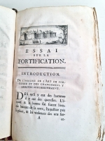 `Essai sur la fortification. Эссе об укреплении.` Henrik Horft (Генрих Горст ). A la Yaye ches pjerre Gosse jonjor libraire de S.A.R., M.D.CC.LV (В Гааге, из типографии Даниэля Монье, 1744 г.)