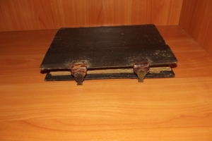 `Книга жития Николая Чудотворца` . Москва. 1913 год. Христианская типография при Преображенском богадельном доме.